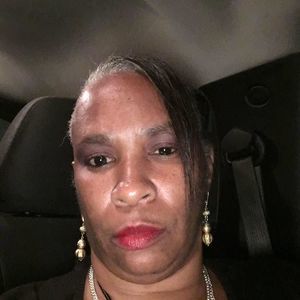 Meet your Posher, Francine